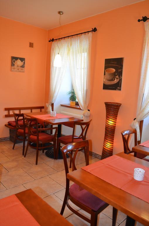 Hotel U Kapra Lázně Bělohrad Extérieur photo