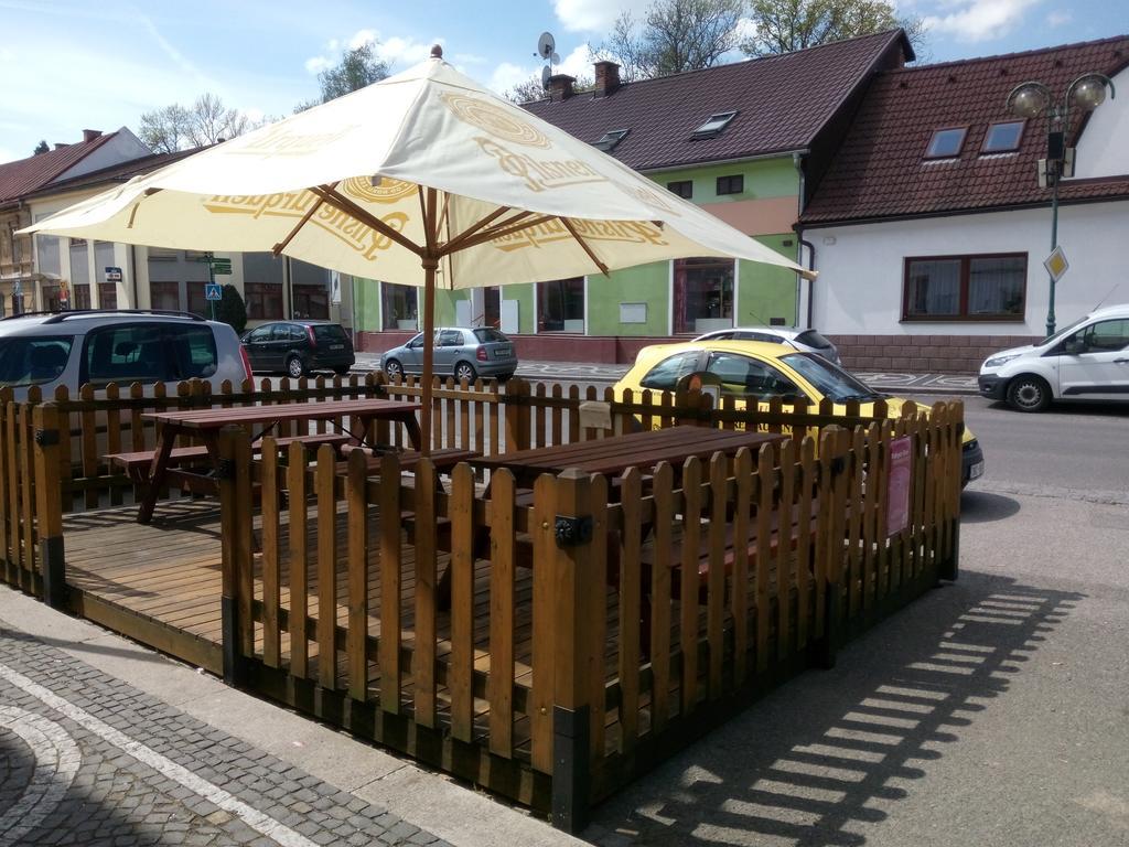 Hotel U Kapra Lázně Bělohrad Extérieur photo
